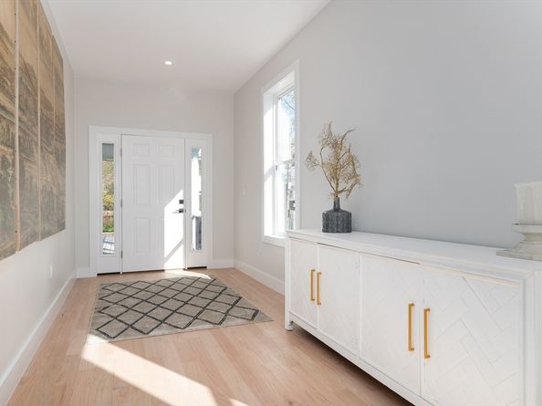 62 Albertina Street E, Quincy MA 02169