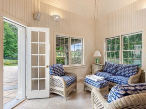 26 Longmeadow Dr, Westwood MA 02090
