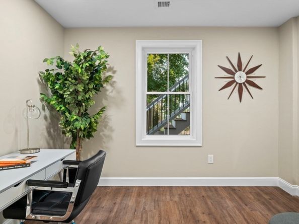 9 Acton Rd 4, Chelmsford MA 01824