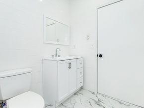 452 Park Dr C, Boston MA 02215