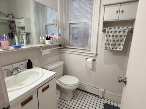 451 Park Dr 2C, Boston MA 02215