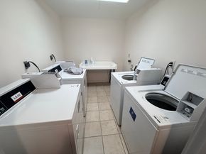 451 Park Dr 2C, Boston MA 02215