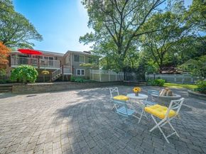 8 Phinney Rd, Lexington MA 02421