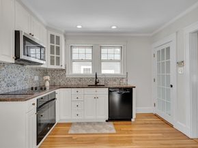 10 Dexter Rd, Lexington MA 02420