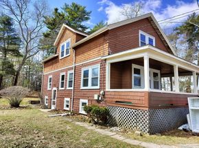 1 Indian Neck Rd, Wareham MA 02571