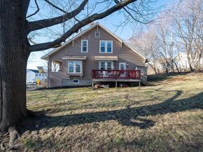 55 Standish St, Worcester MA 01604