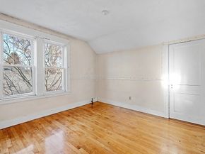 55 Standish St, Worcester MA 01604