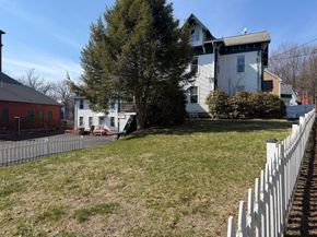35 Cedar St 2, Gardner MA 01440