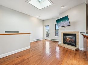 1 Pembroke St 1D, Chelsea MA 02150