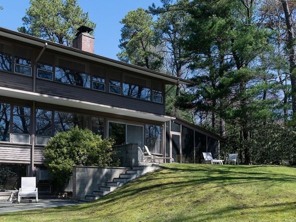 24 Barberry Rd, Lexington MA 02421