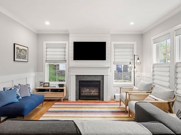16 Breck Ave 18, Boston MA 02135