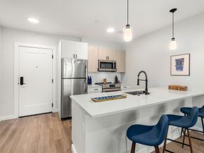 10 Somerset 402, Winthrop MA 02152