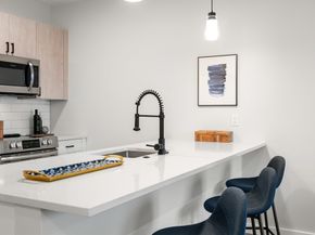 10 Somerset 402, Winthrop MA 02152
