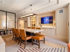 100 Lovejoy Wharf 5H, Boston MA 02205