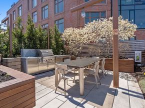 100 Lovejoy Wharf 5H, Boston MA 02205