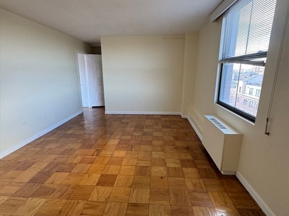 50 Longwood Ave 712, Brookline MA 02446