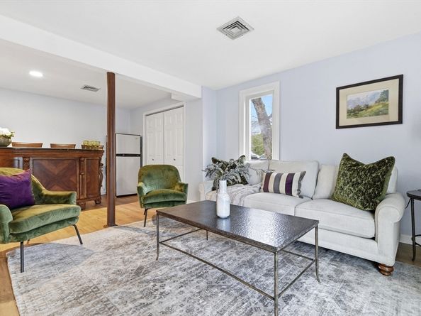30 Old Quarry Dr 30, Weymouth MA 02188