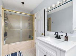 30 Old Quarry Dr 30, Weymouth MA 02188