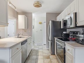 30 Old Quarry Dr 30, Weymouth MA 02188