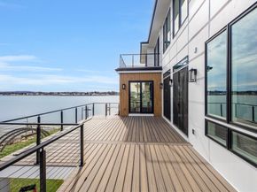 156 Crabtree, Quincy MA 02171