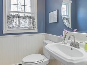97 Francis Ave, Shrewsbury MA 01545