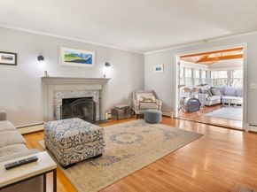 97 Francis Ave, Shrewsbury MA 01545