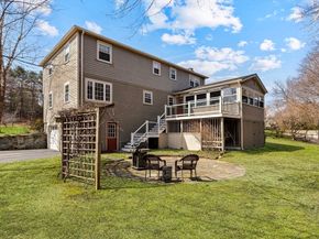 97 Francis Ave, Shrewsbury MA 01545