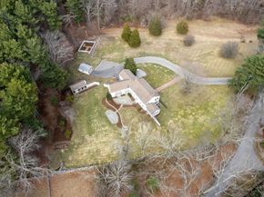 85 Strawberry Hill St, Dover MA 02030