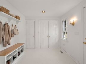 85 Strawberry Hill St, Dover MA 02030