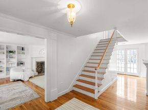 85 Strawberry Hill St, Dover MA 02030