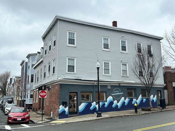 89 Green St, Boston MA 02129