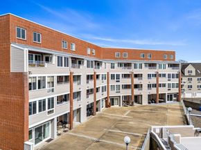 109 Water Street 404, Beverly MA 01915