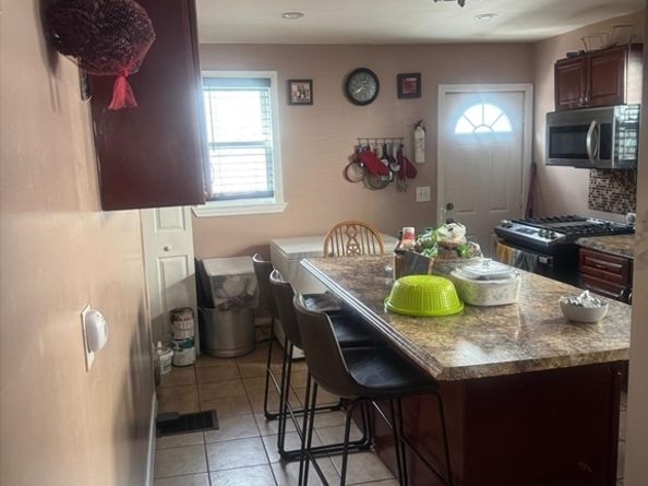 40 Baker Rd, Everett MA 02149