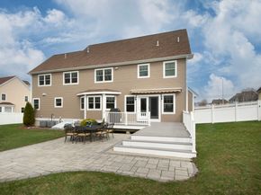 10 Jensen Farm Rd, Braintree MA 02184