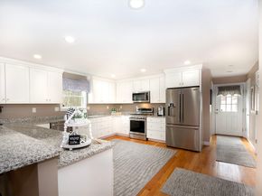 10 Jensen Farm Rd, Braintree MA 02184