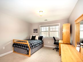 10 Jensen Farm Rd, Braintree MA 02184