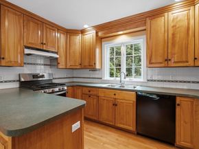 15 Hancock St, Lexington MA 02420