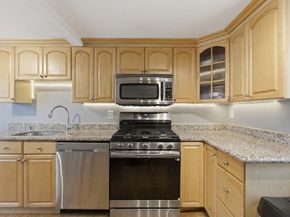 9 Clyde 9, Somerville MA 02145