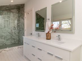 15 Tanglewood B, Boston MA 02124