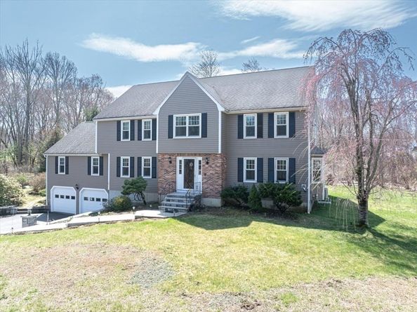 14 Whitewood Rd, Milford MA 01757