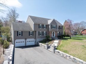 14 Whitewood Rd, Milford MA 01757