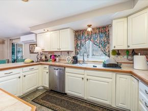 14 Whitewood Rd, Milford MA 01757