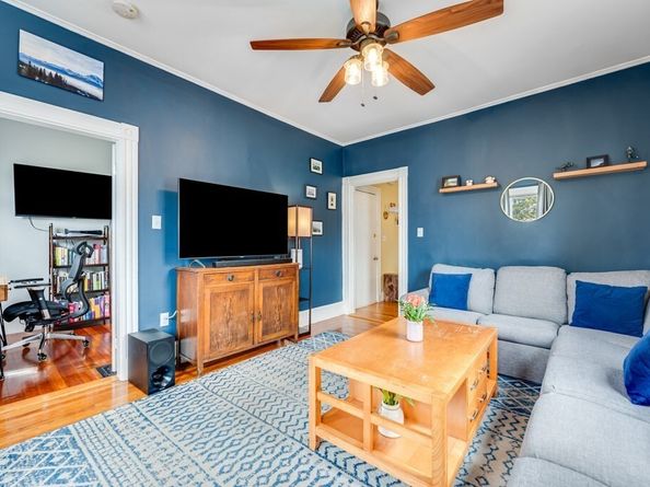 6 Pinedale Rd 1, Boston MA 02131