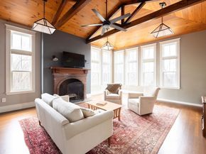 34 Pilgrim Rd, Newton MA 02468