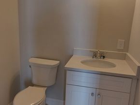 197C Crownshield 16C, Uxbridge MA 01569
