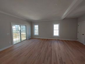 197C Crownshield 16C, Uxbridge MA 01569