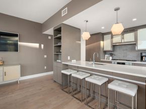 100 Lovejoy Wharf 11D, Boston MA 02114