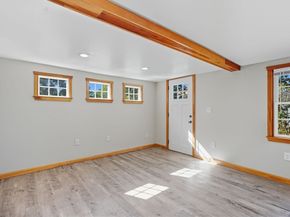 5 Carlton Ct, Oxford MA 01540