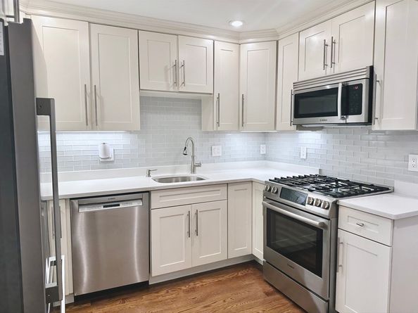 19 Chelsea St 1, Boston MA 02128