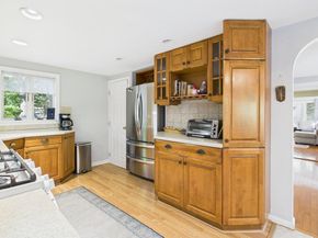 318 South St, Hanson MA 02341